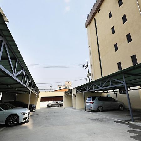 Mari Hotel Chungju Exterior foto