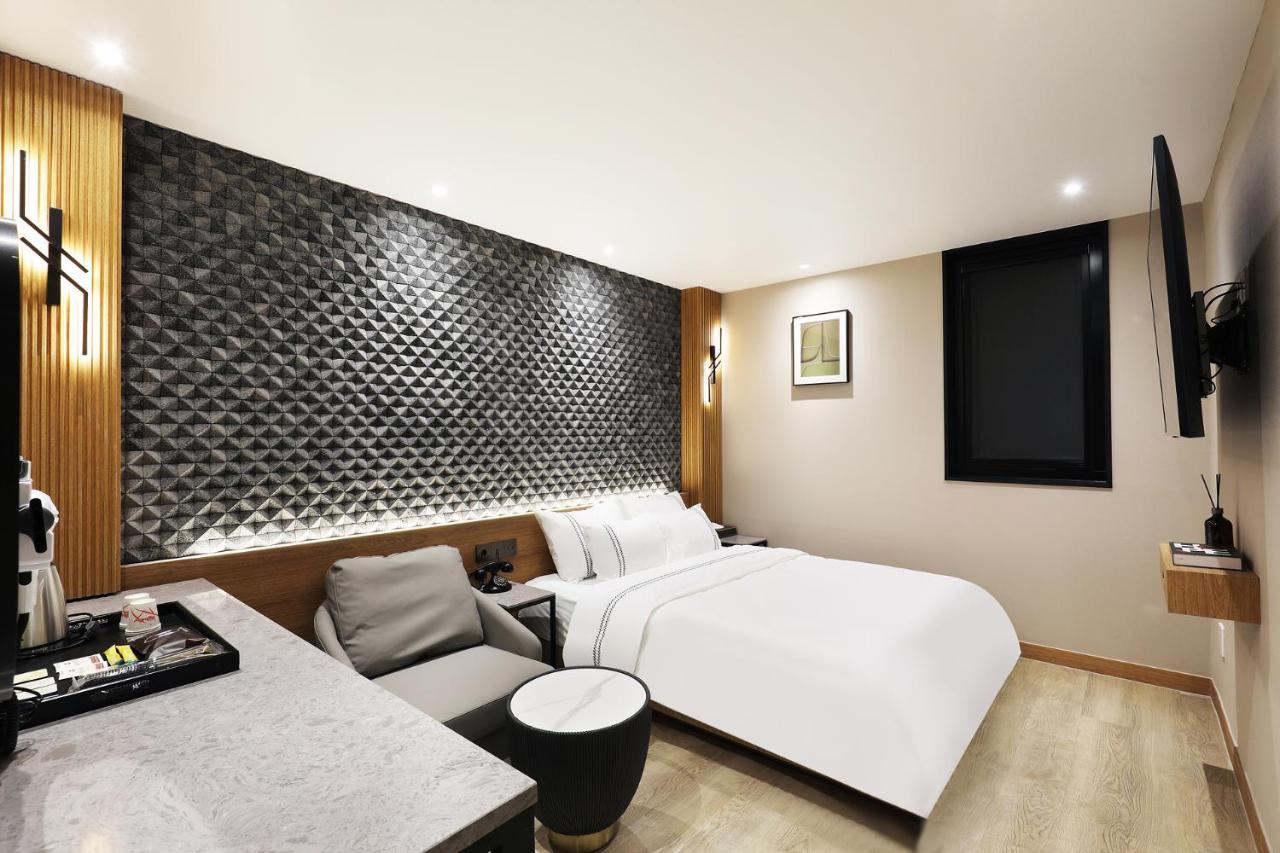 Mari Hotel Chungju Exterior foto